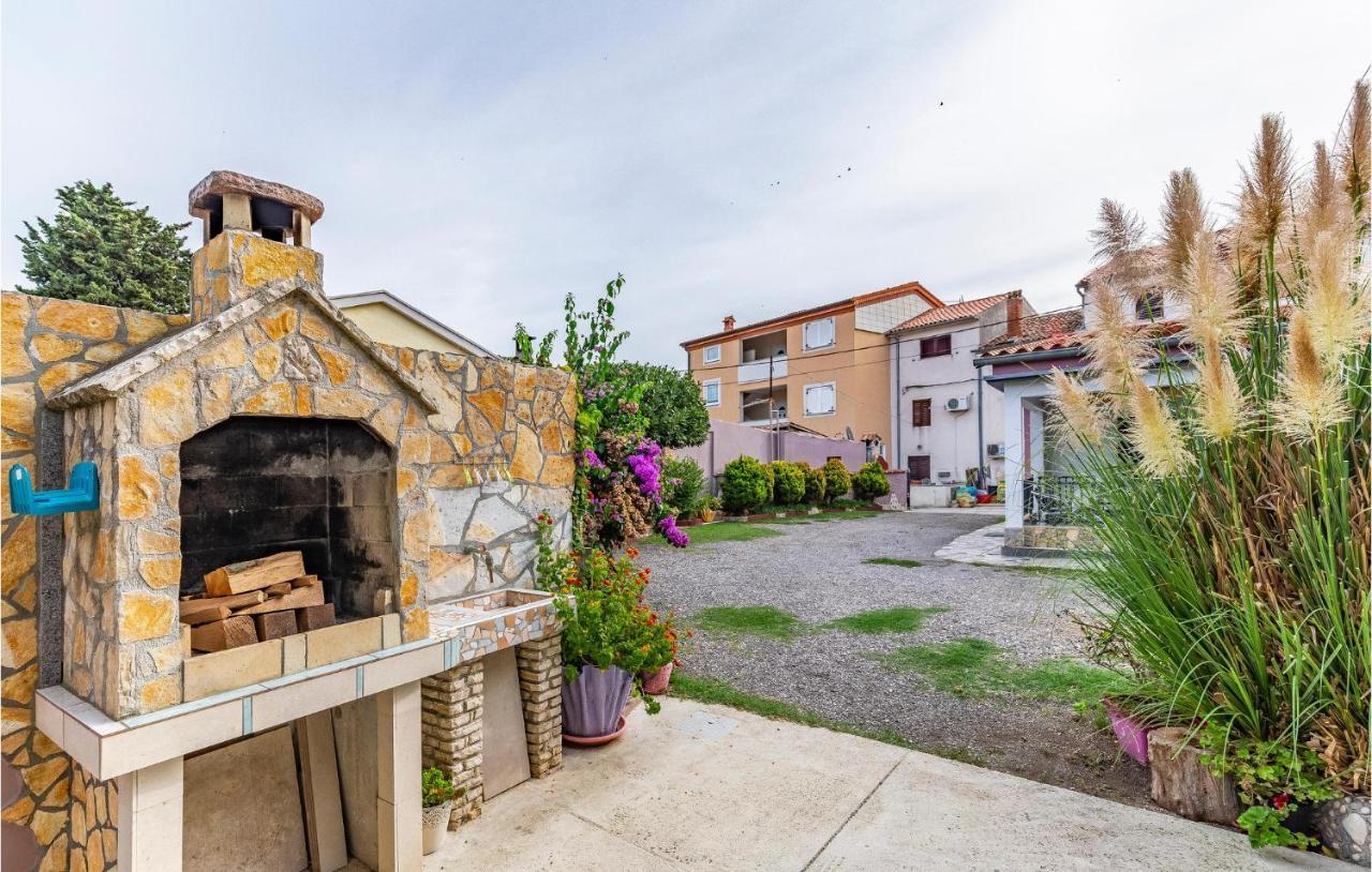 Nice Apartment In Premantura With Wifi Kültér fotó