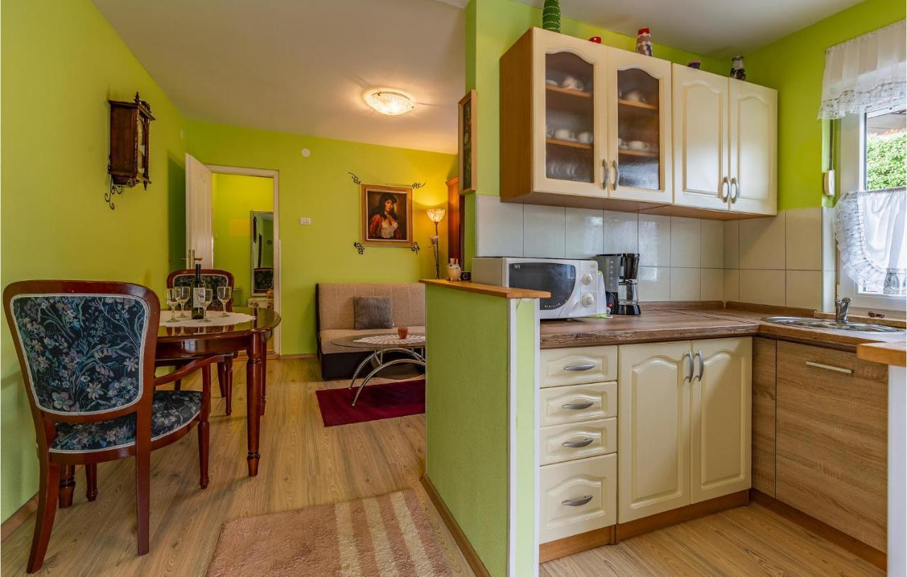 Nice Apartment In Premantura With Wifi Kültér fotó