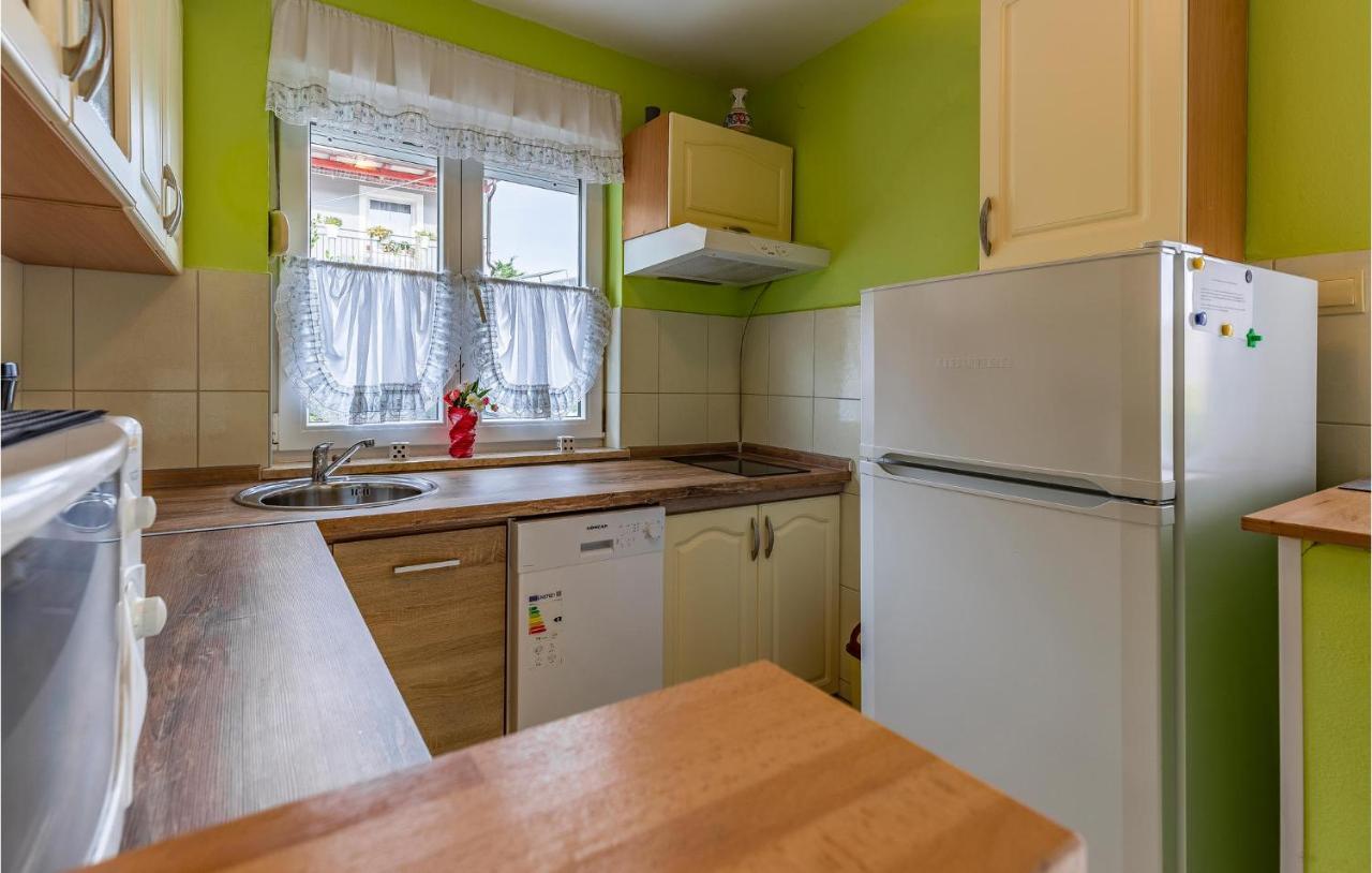 Nice Apartment In Premantura With Wifi Kültér fotó