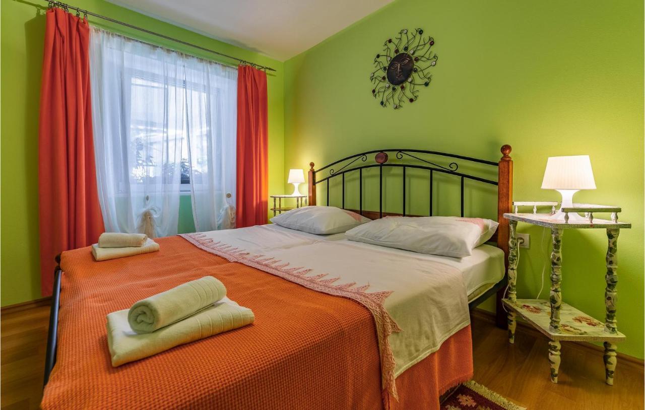 Nice Apartment In Premantura With Wifi Kültér fotó