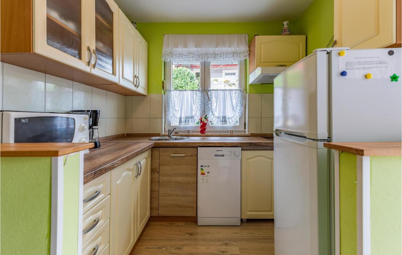 Nice Apartment In Premantura With Wifi Kültér fotó